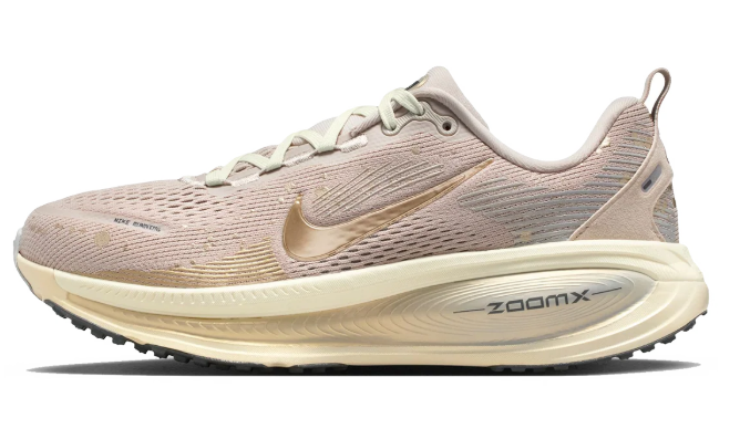 Nike Vomero 18 SE Running Shoes | Daybreak Circuit