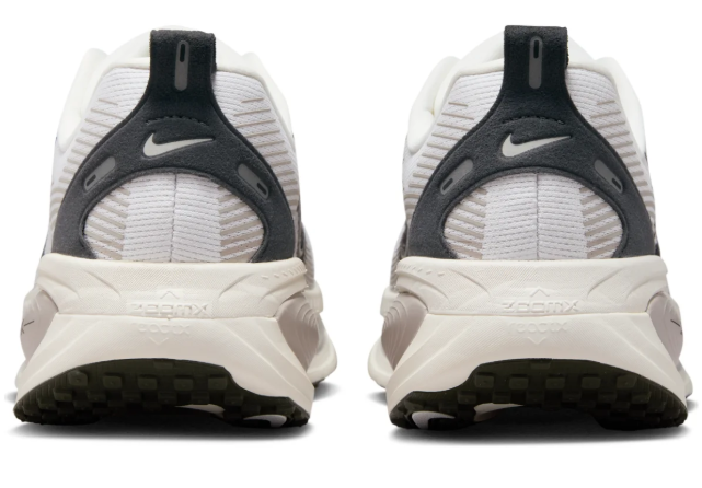 Nike Air Zoom Vomero 18 Run Pack Summit White | Summit Reset