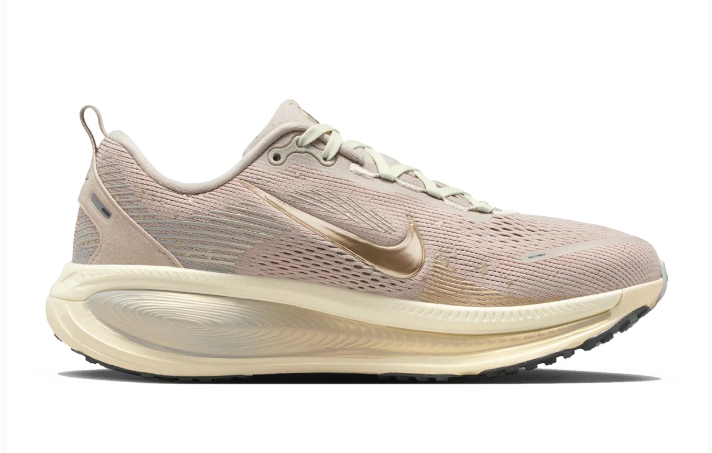 Nike Vomero 18 SE Running Shoes | Daybreak Circuit