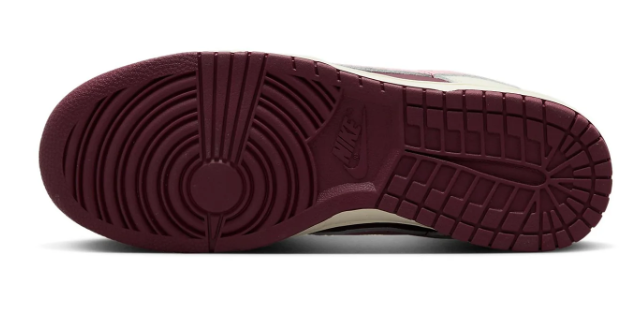 Nike Dunk Low Premium Valentine's Day 2023 | Love Letter Edit
