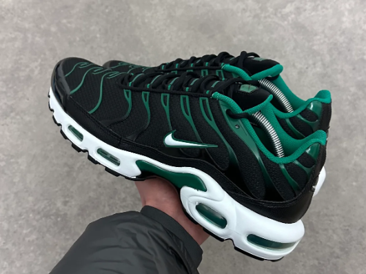Nike Air Max Plus TN Black/Green 'Malachite' | Verdant Afterimage