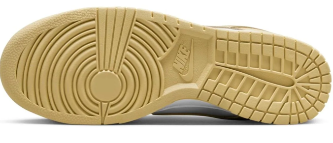 Nike Dunk Low 'Team Gold' | Golden Interval